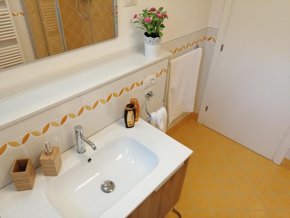 B&B La Casa Di Loretta Paderno 외부 사진