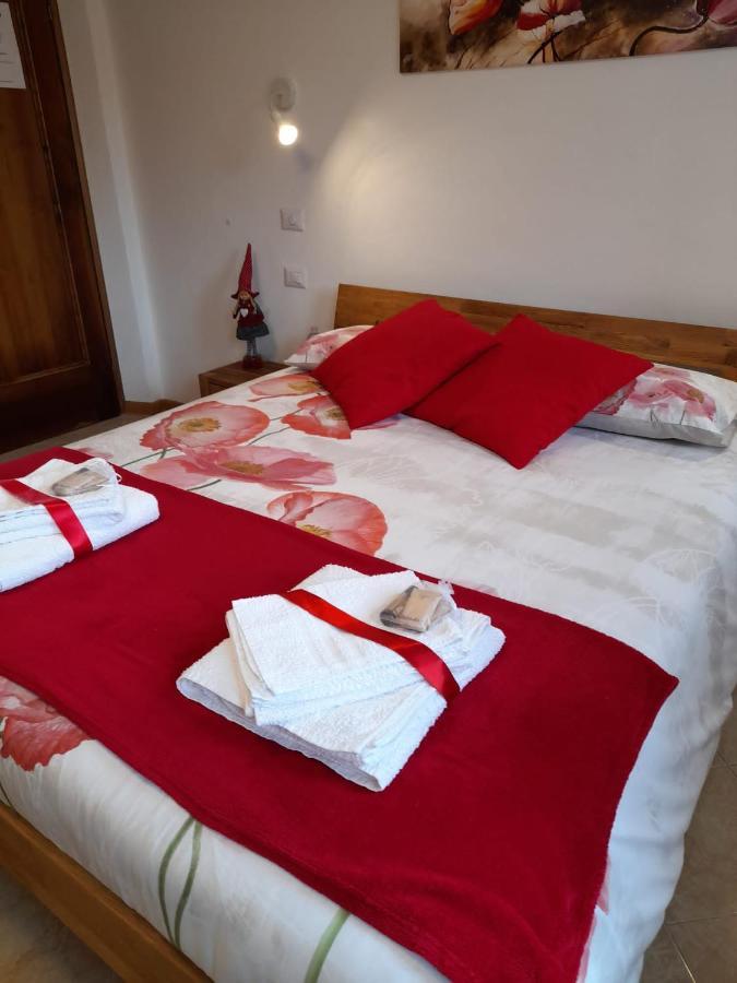 B&B La Casa Di Loretta Paderno 외부 사진