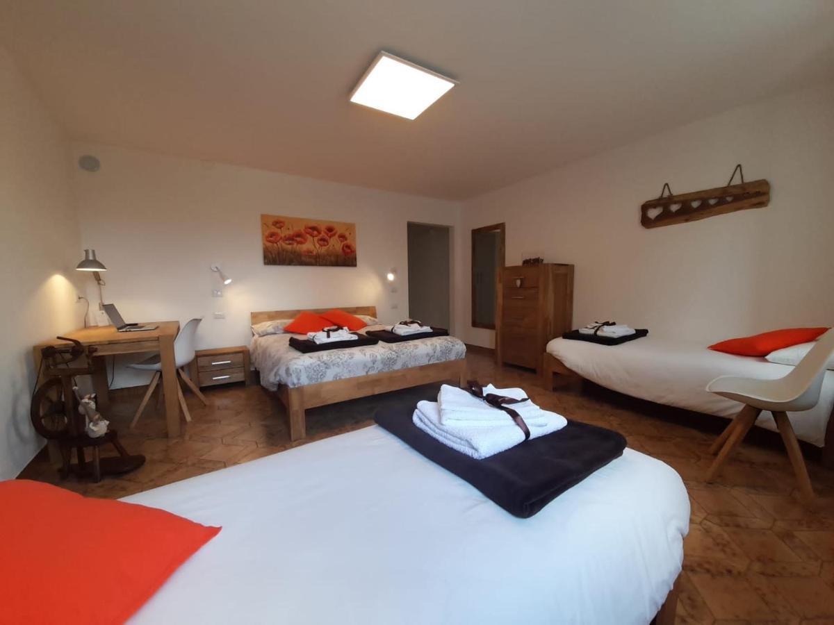 B&B La Casa Di Loretta Paderno 외부 사진